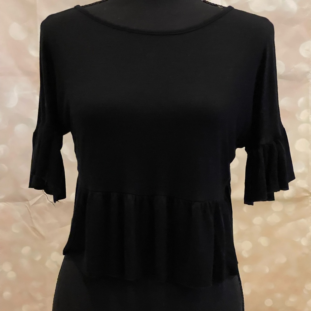 Caution‎ to the Wind S Black Flowy Crop Top Short Sleeve
